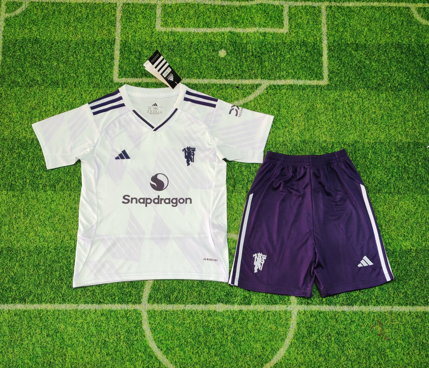 Man U Away 1